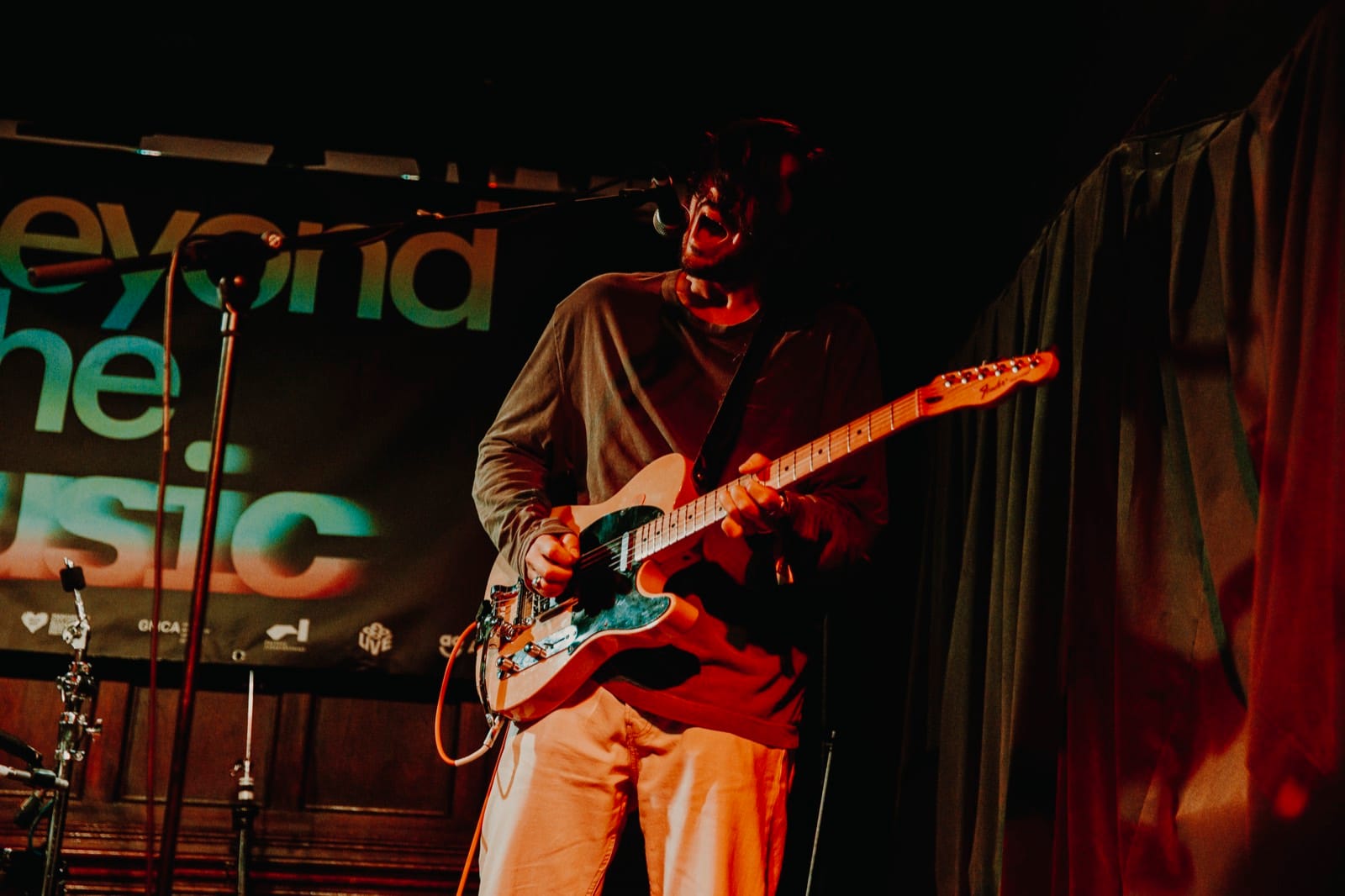 Jaws The Shark, Castle Hotel